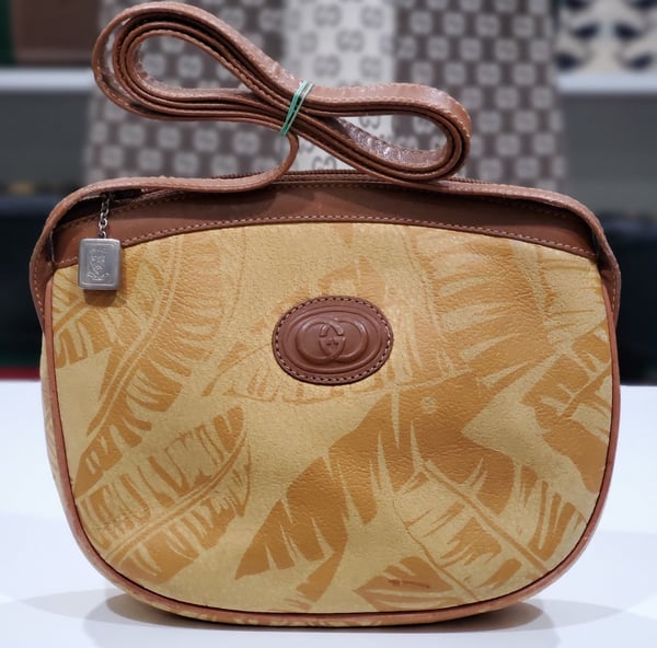 Image of "Rare" Vtg Gucci Yellow/Brown Crossbody Bag 