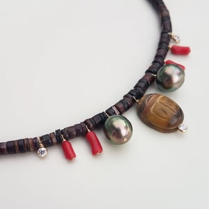 Vintage Tiger Eye Scarab & Tahitian Pearl Necklace 