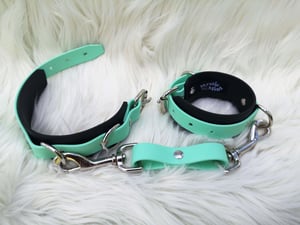 Image of Contrast Cuff Sets