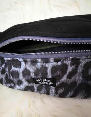 Image of *** SOLD *** Lil' Zip Leopard Crossbody Bag