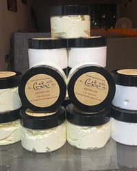 8oz Au Natural Shea Body Butter (300 pesos) 