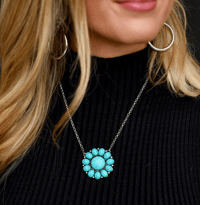 18" Turquoise Flower Necklace