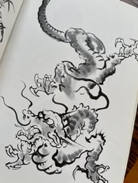 Image 4 of How to draw a dragon from sketch to finish 龍を描く 略画から作品まで 寺野丹 著