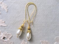 Image 6 of Classical Pearl Teardrop Laurel Leaf Earrings  
