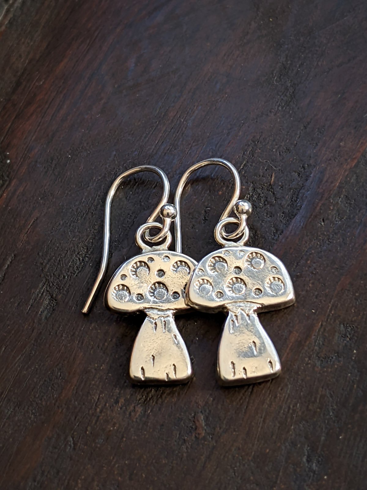 Little 'Shroom recycled silver toadstool earrings 