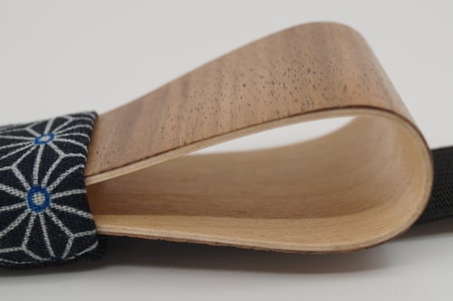 Image of Noeud Papillon en Bois - Noyer / Noir Géométrique