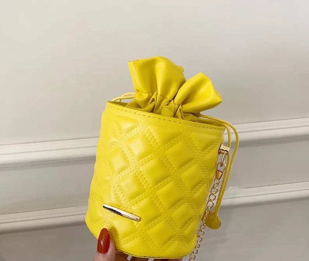 Image of Drawstring Pineapple Shoulder Bag 