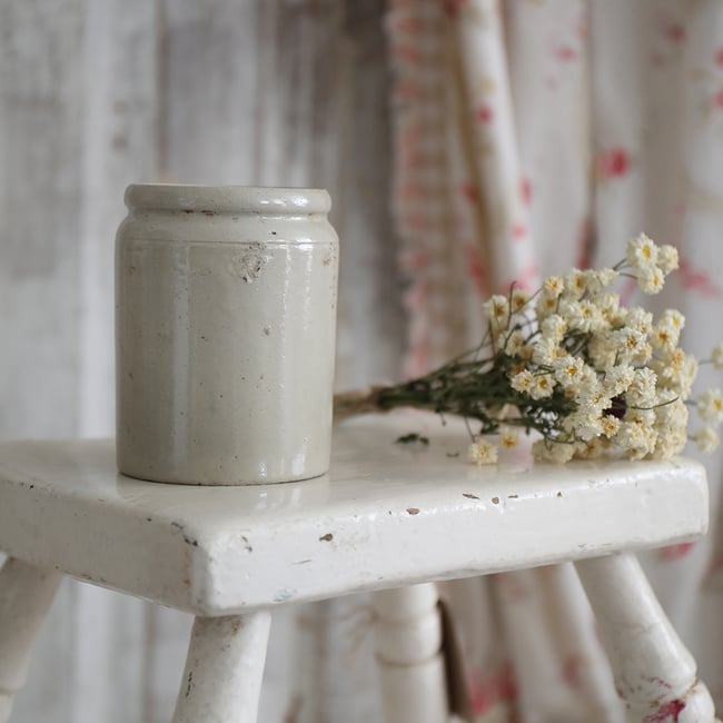  Little antique pot - 211