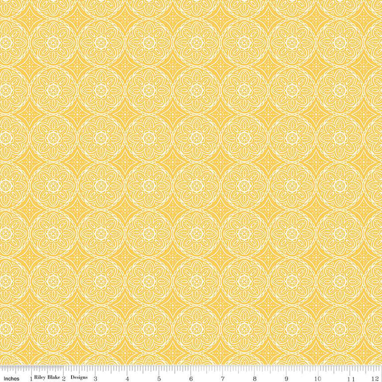 Yellow Lace Medallion from Gingham Cottage