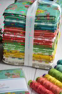 Image 2 of Gingham Cottage Fat Quarter Bundle