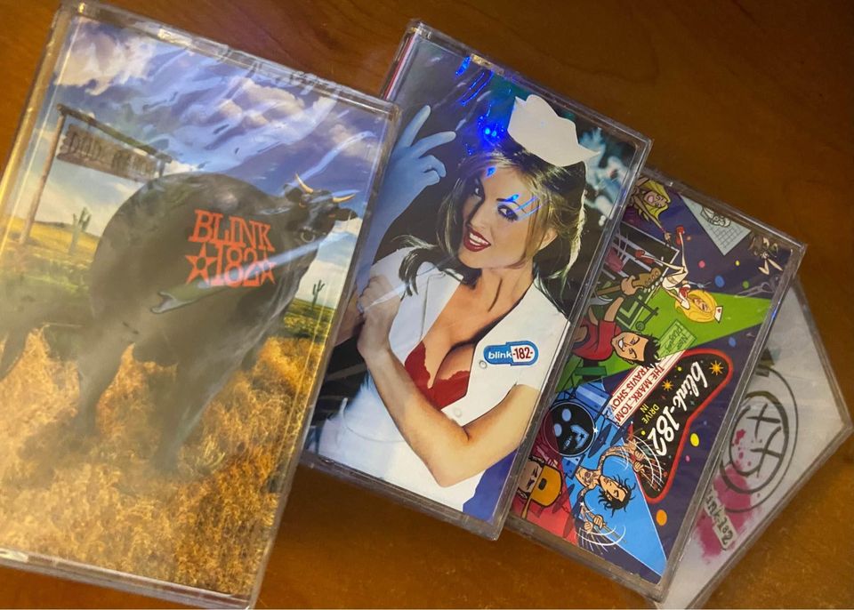 Blink 182 - Cassette Tapes (First Edition)