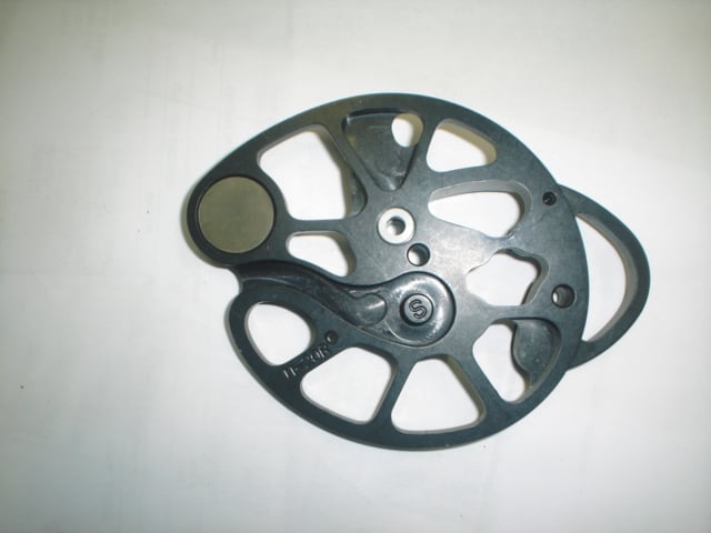 Image of MATHEWS RH MUSTANG CAM 20'' Draw 