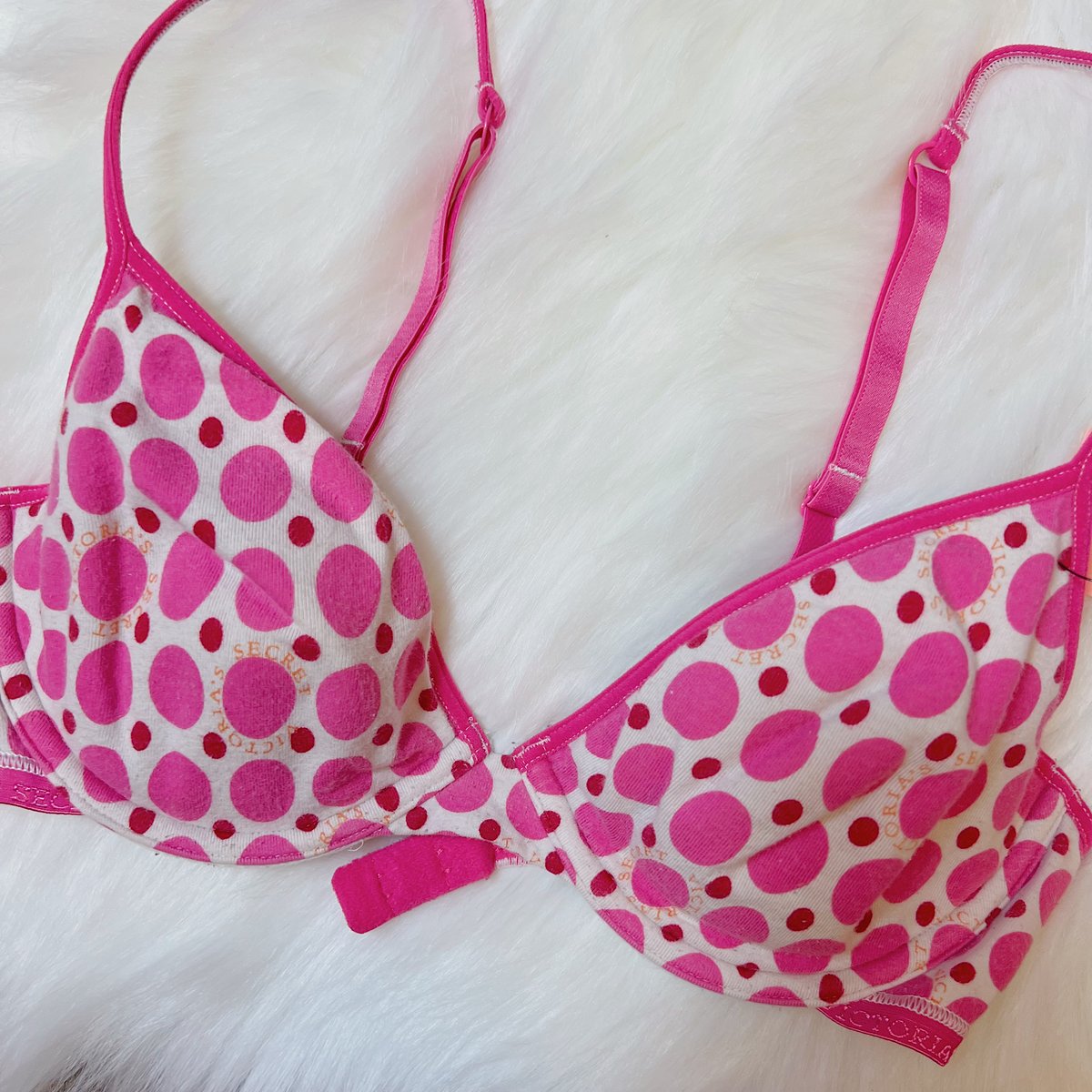 Victoria's Secret 36D Pink Lightly Lined Bra Size 36 D - $15 - From  SmallTown