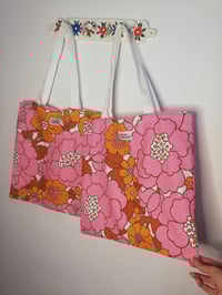 Image 2 of Totes serviettes de table Flowers 