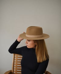 Image 3 of Bianca Fedora Hat / Beige with Velvet ribbon