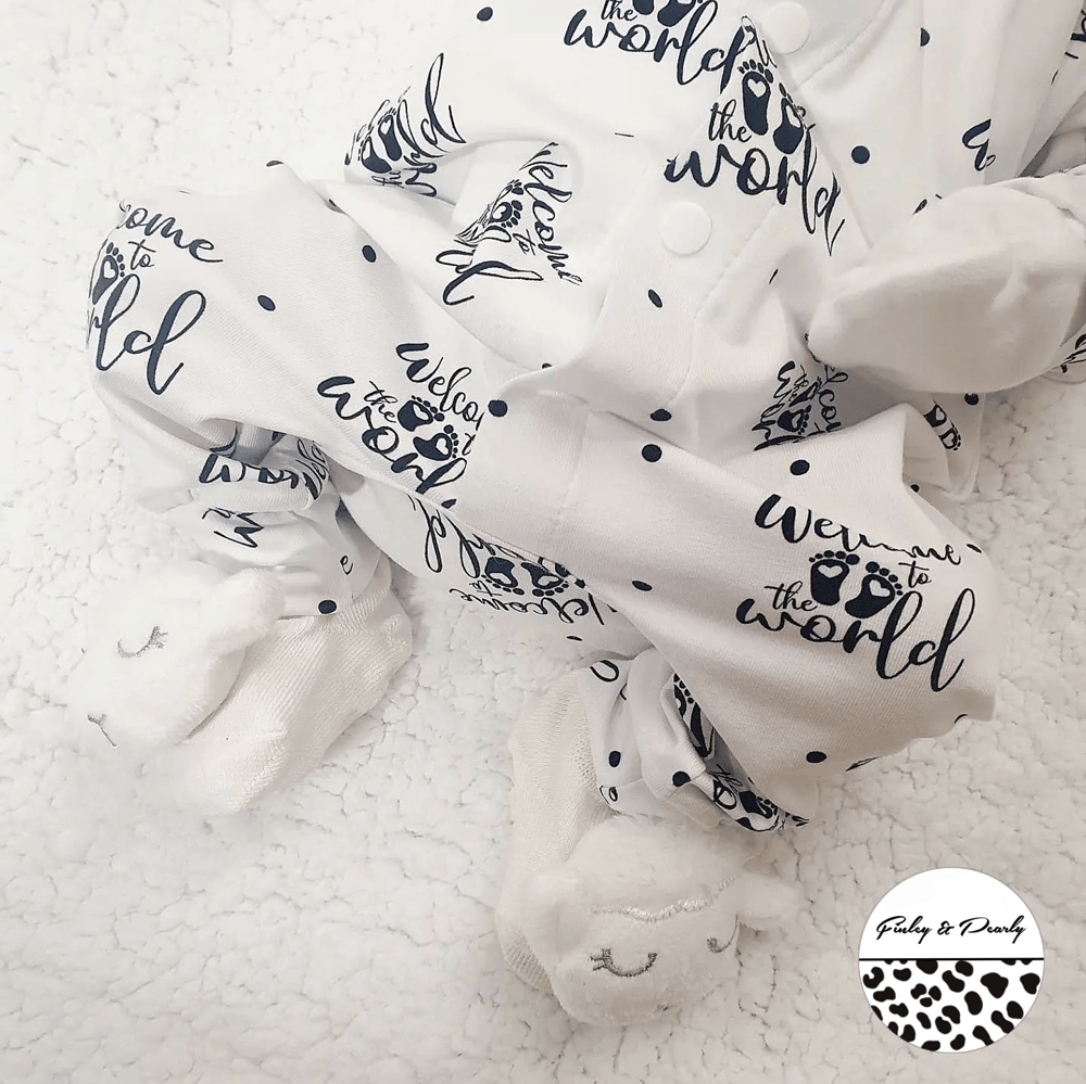 SLIPPER SOCKS: Sheep
