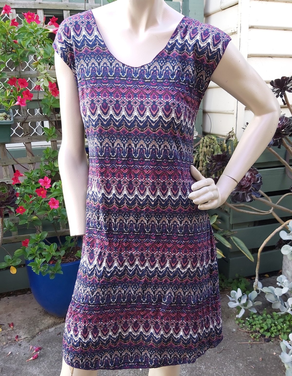 Image of Navy/maroon print dress