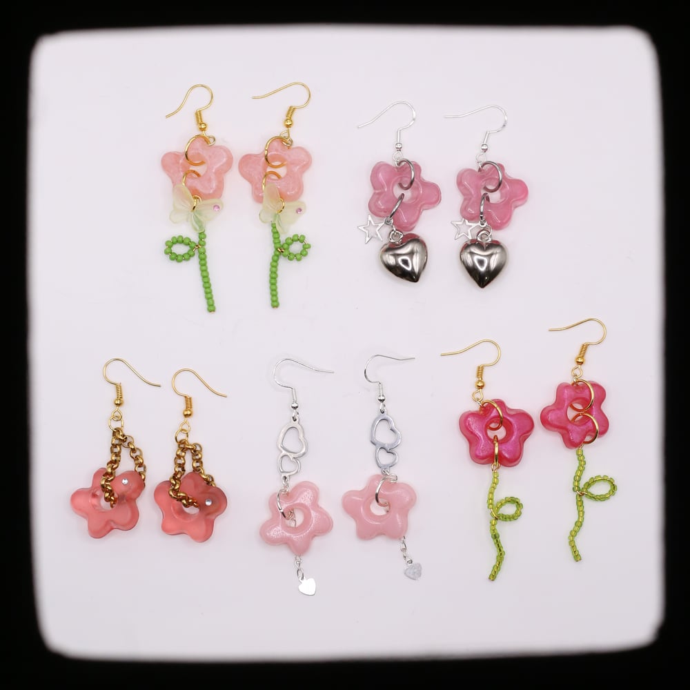 Image of Fairy Wand Flower Earrings