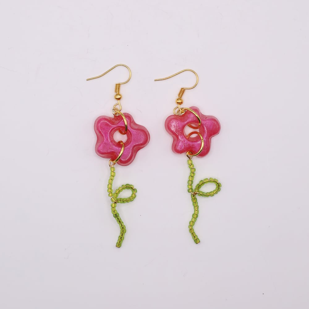 Image of Dancing Flower Earrings