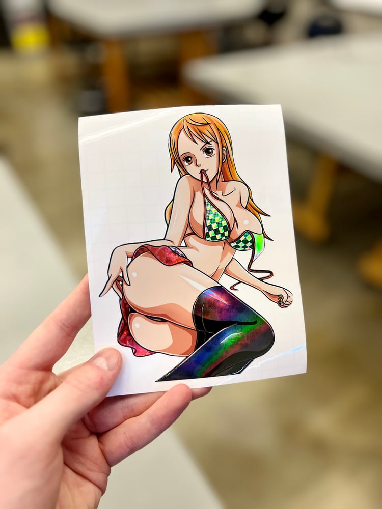 Image of Nami "VALENTINE" Half