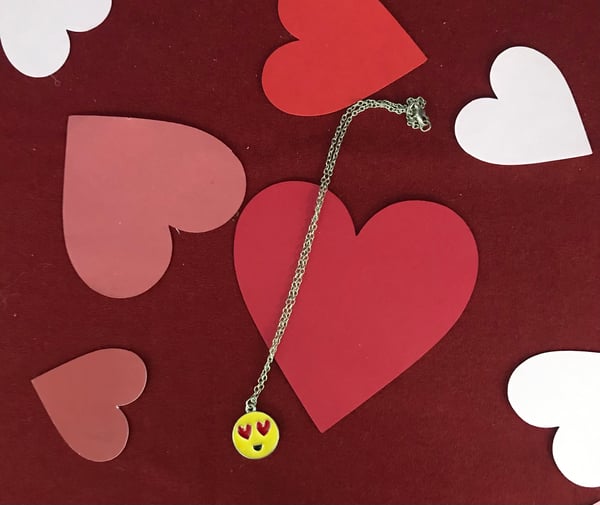 Image of Heart eyes emoji necklace 