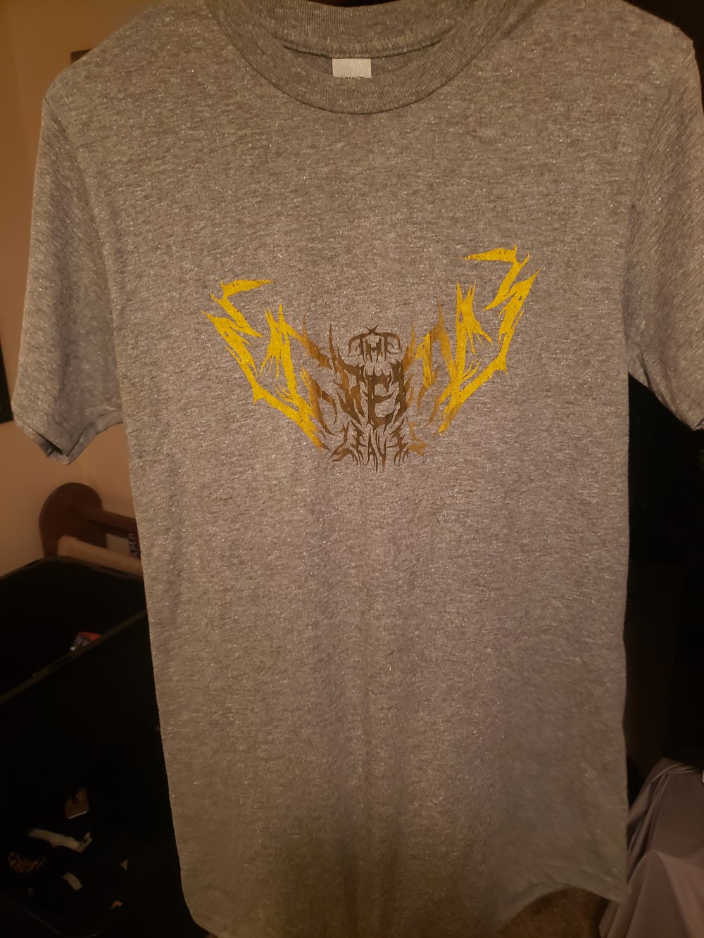Gray Leaf Tee - Dirty Yellow