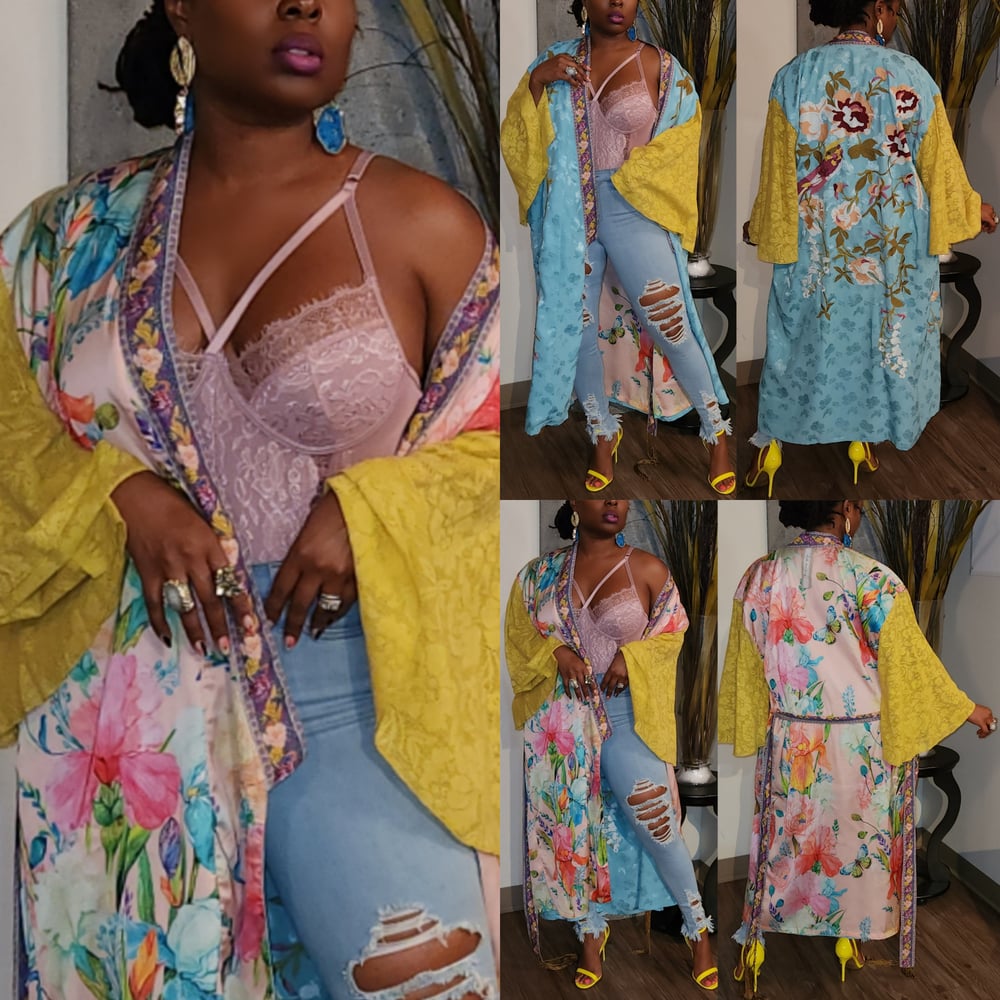 Image of The Aratta Lilly Reversible Kimono: 2 in 1  & The Fantasy Aqua Peacock Kimono