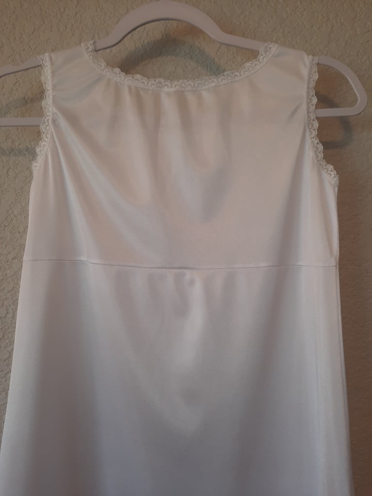 Little girls slip style #2 Image 2