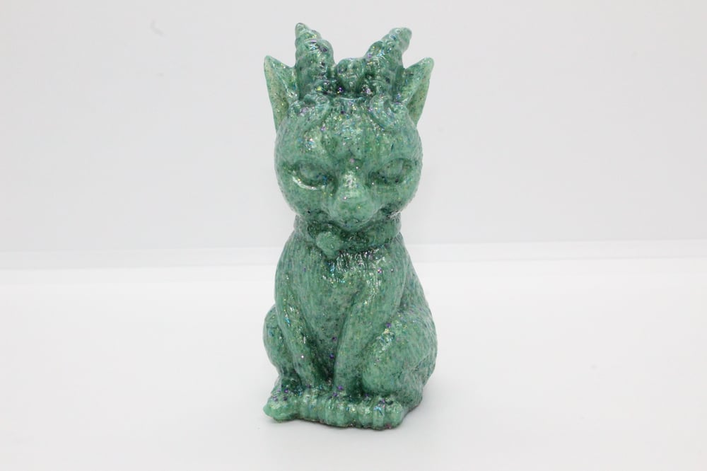 Image of Witchy Emerald Kitty