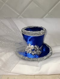 Image 4 of Royal blue top hat 🎩 💙 