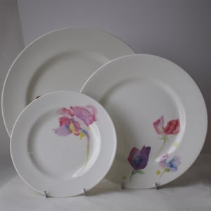 Image of Sweet Pea English Fine Bone China Dinner Plate