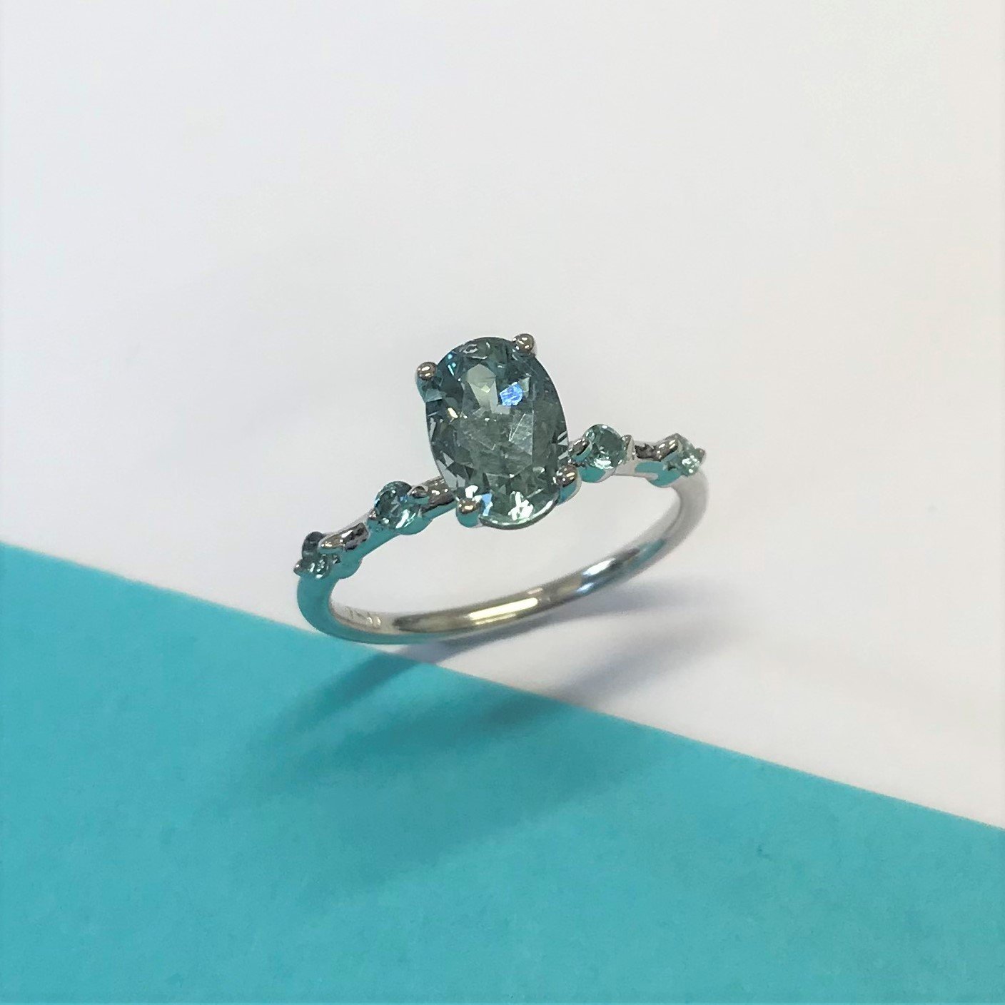 Unique Paraíba Tourmaline and Diamond Engagement Ring | 1 Carat
