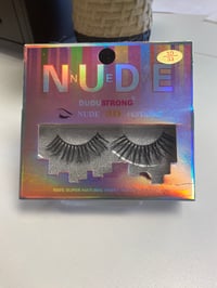 Image 1 of Nude 3D Eyelashes 33