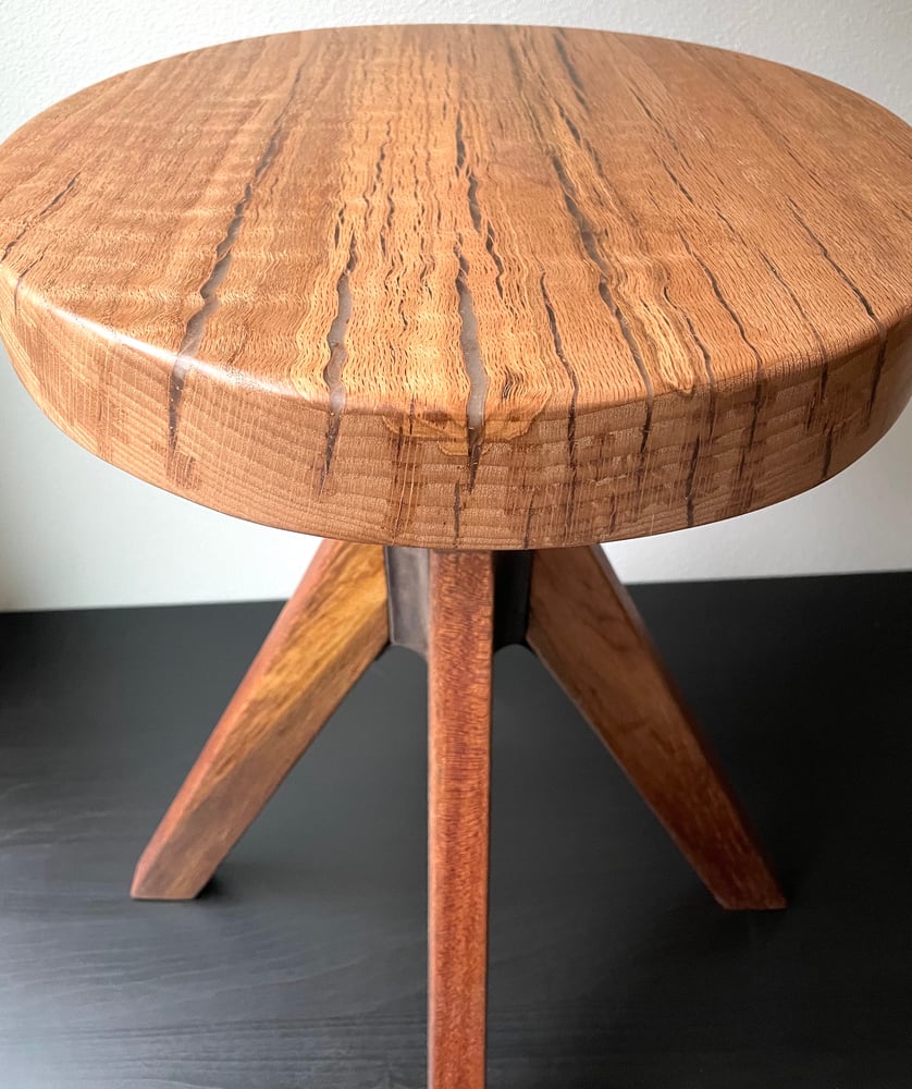 Image of Stool / Table 5