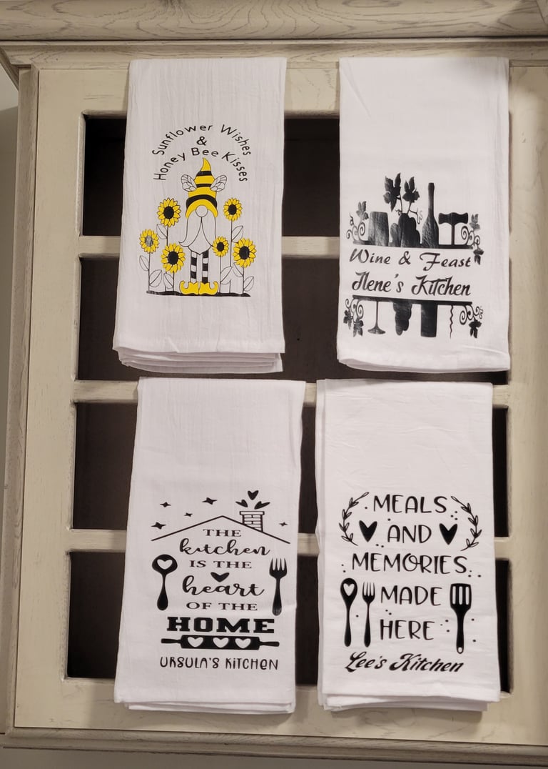 Set of 2 Bee Decorative Kitchen Towels, Bee Kitchen Decor, Farmhouse Bee Decorative  Kitchen Towels, Bee Cotton Tea Towels 