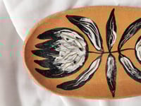 Image 3 of Bandejita con flores 2.