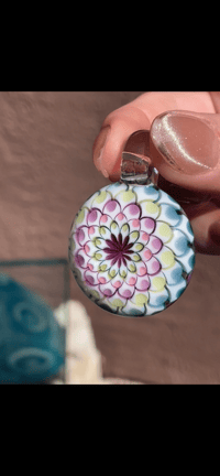 Image 3 of White hot Pendy