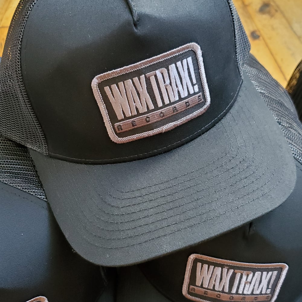 WAX TRAX! - Hat / Trucker Cap (Black/Black)