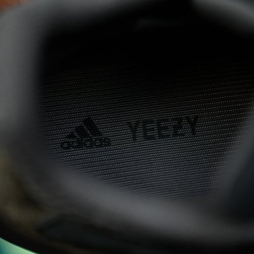 Image of adidas Yeezy Boost 700 Mauve