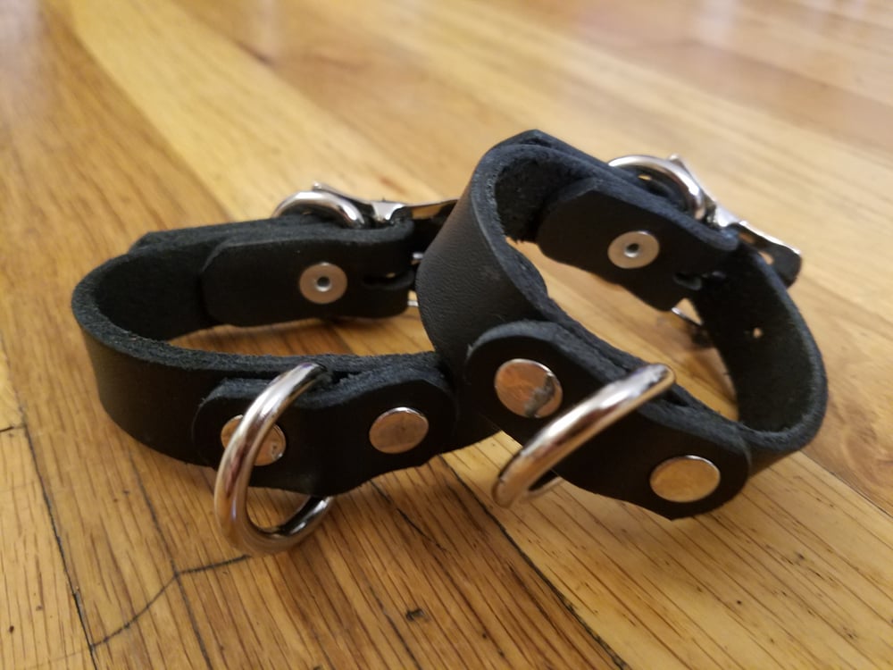 D-Ring Bondage Cuff Set
