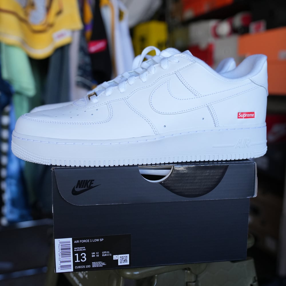 Image of Nike Air Force 1 Low Supreme White