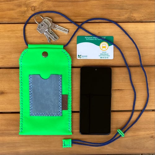 Image of Funda de móvil verde y azul