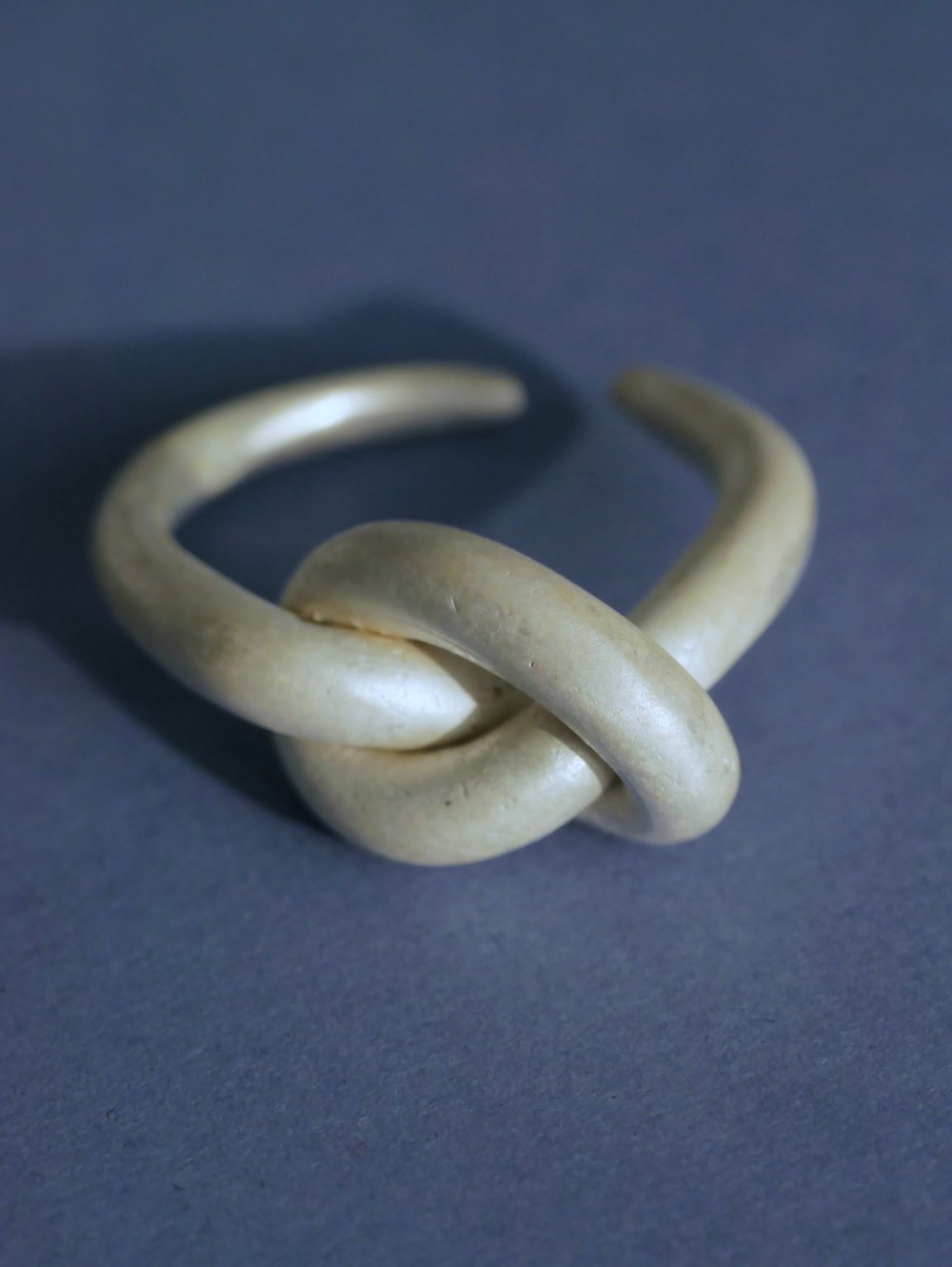 Nouée, bague, 4mm, pièce unique 