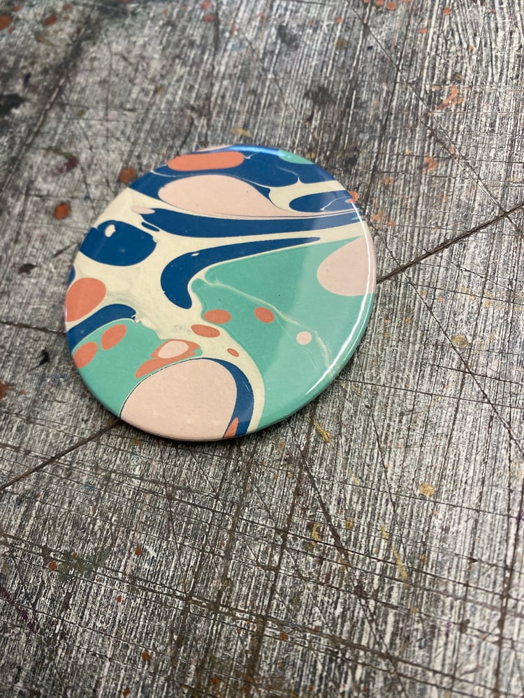 Image of SINGLE pocket mirror with real marbled paper No.30