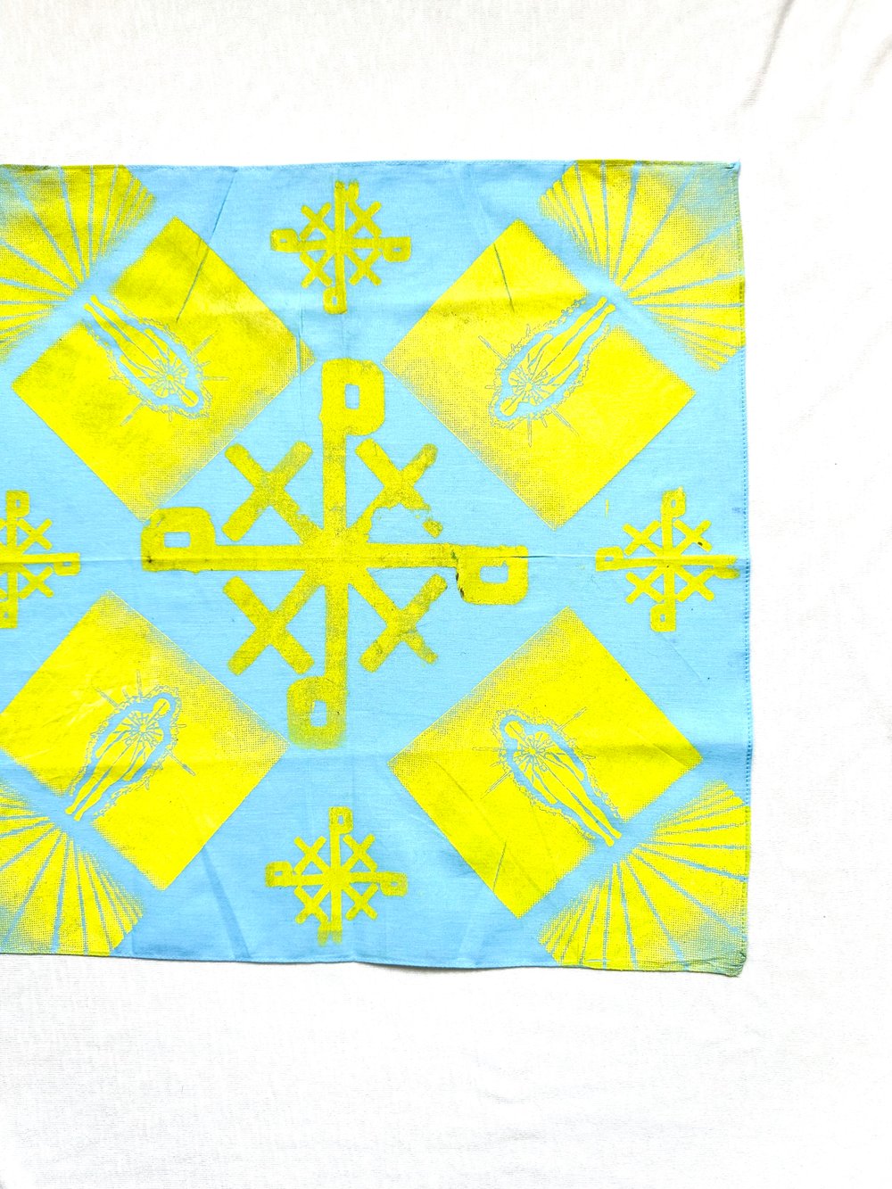 shine bandanna in baby blue