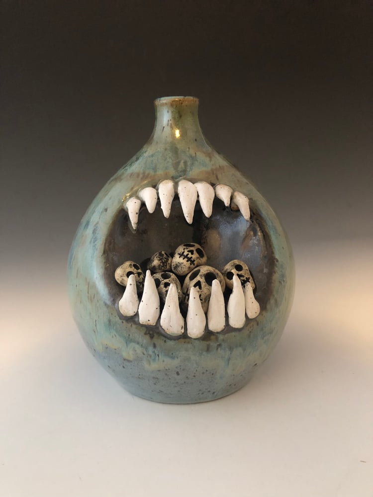 Image of Hungry Skull Vase