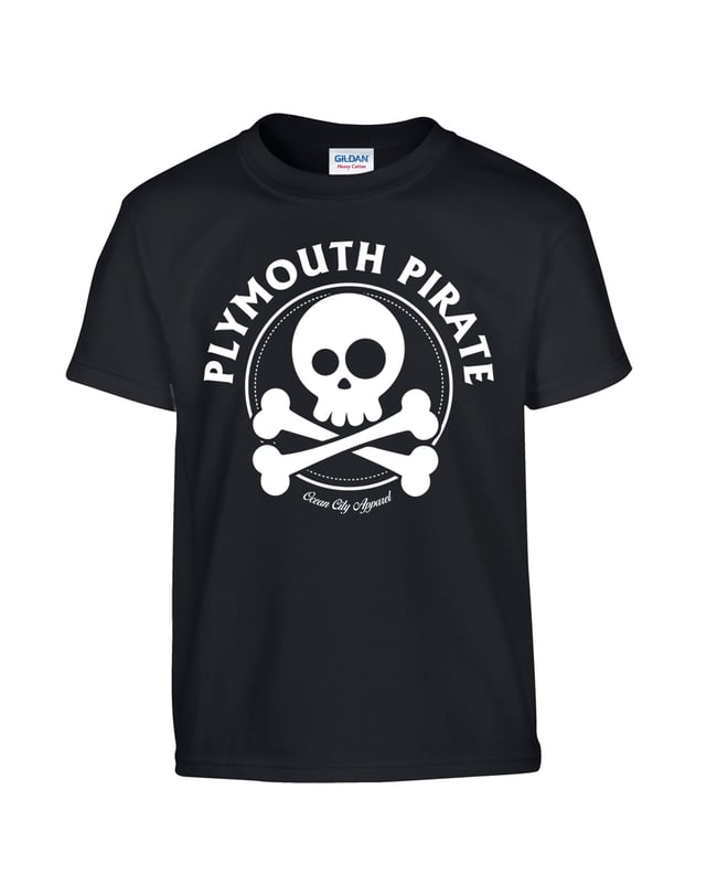 Pirate Skull & Bones | Essential T-Shirt