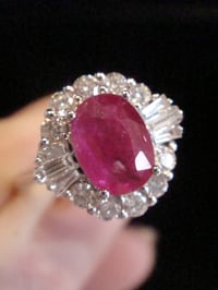 Image 4 of Modern 18ct white gold natural Ruby 1.13ct & diamond 0.50ct cluster ring