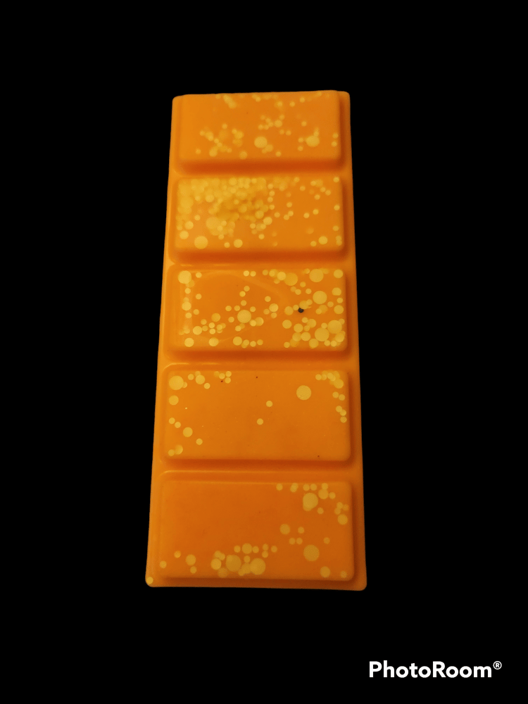 Image of Mango and passionfruit lemonade 