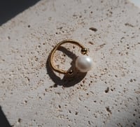 Image 3 of one pearl ring 天然异形珍珠绕线戒指